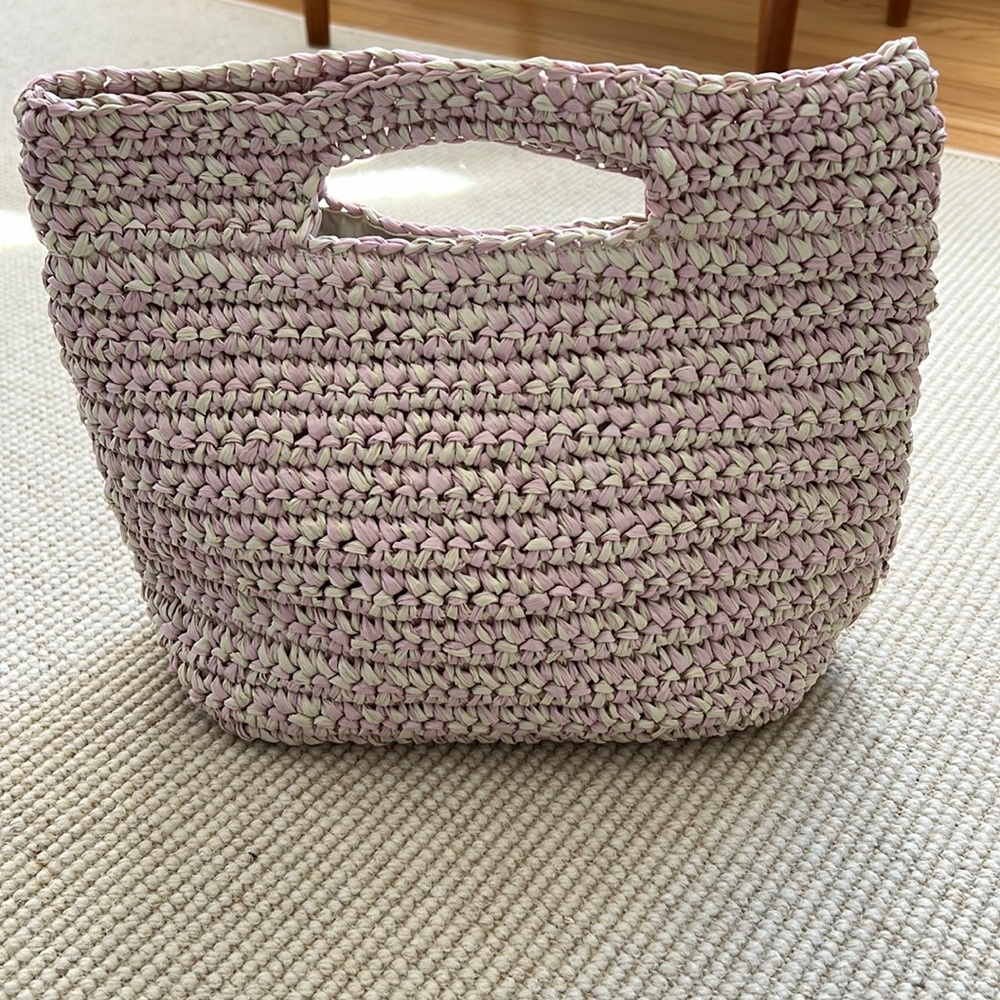 Woven straw bag